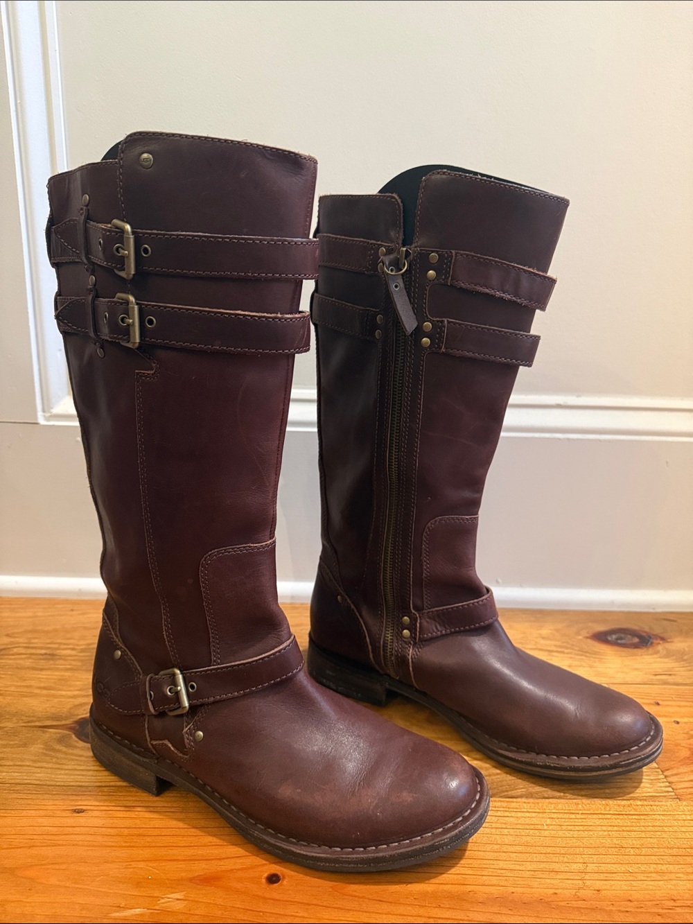 UGG Chocolate Brown Gillespie Tall Leather Riding Boots - Size 9